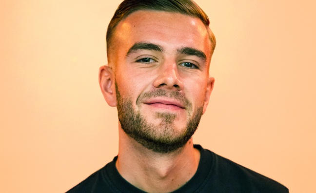 Rising Star: Oli Welch 