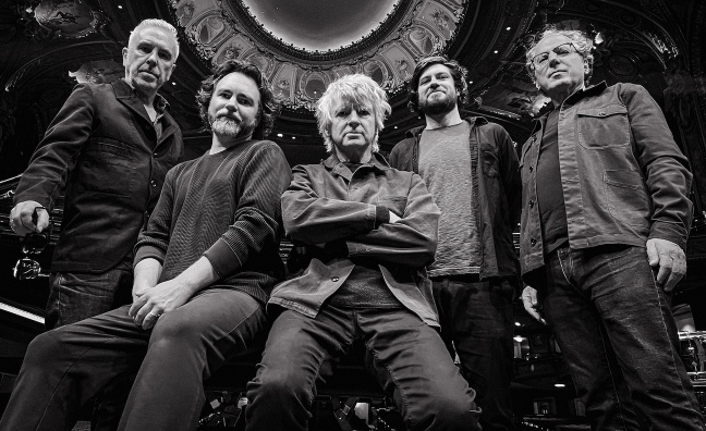 Crowded House sign global recordings deal with BMG