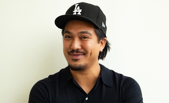 Warner Records ups TJ Landig to SVP of marketing