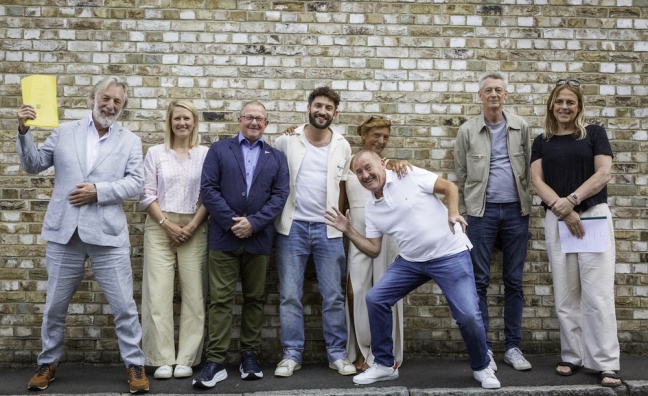 Singer-songwriter Billy Lockett signs with Notting Hill Music